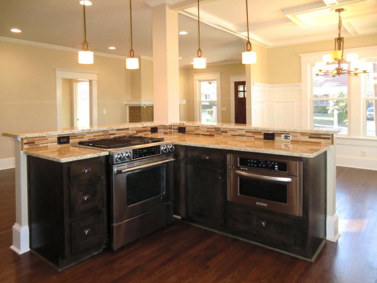 Круглый кухонный остров