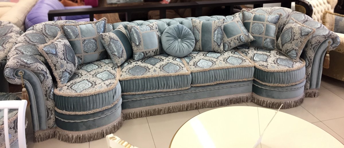 Шелдон на диване