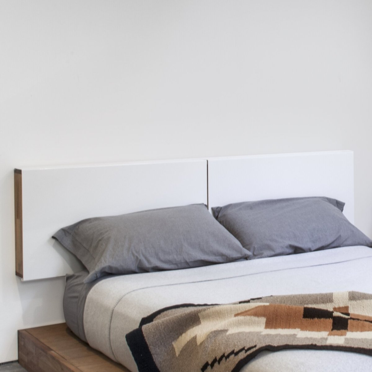 Необычное изголовье кровати