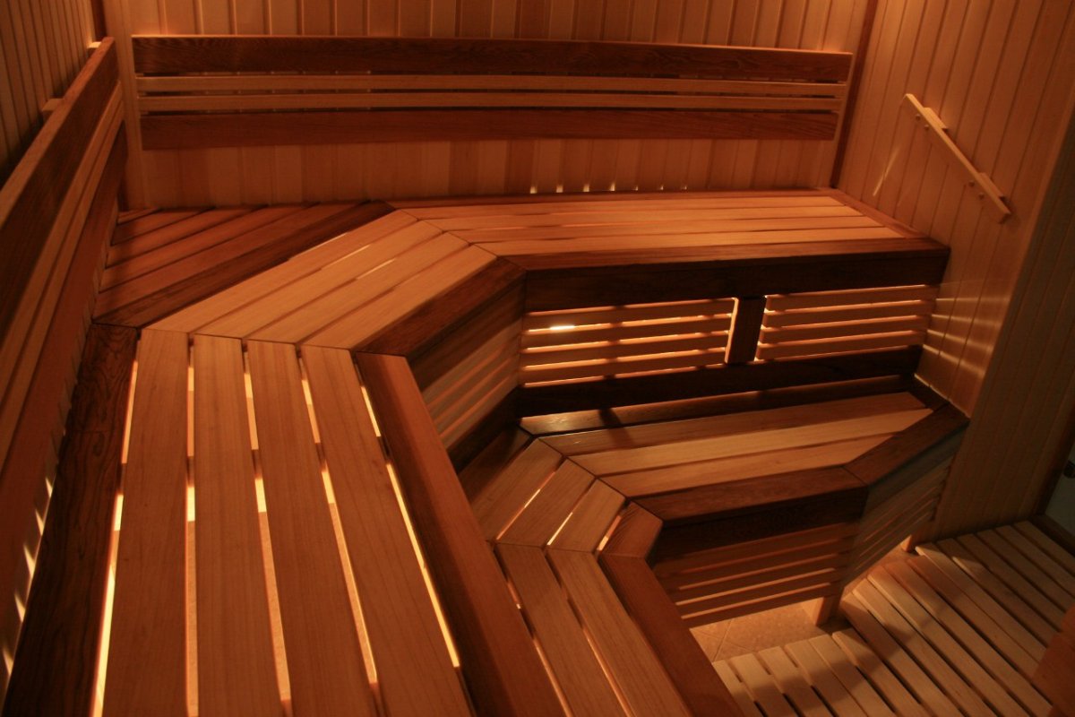 Отделка полков в парилке