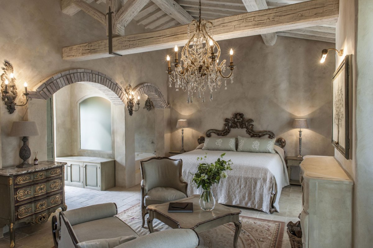 Спальня в Тосканском стиле
