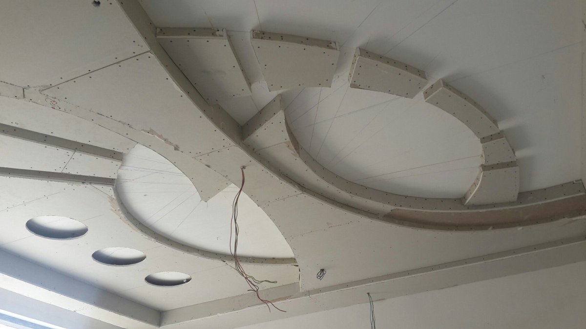 Фигура потолок спальни