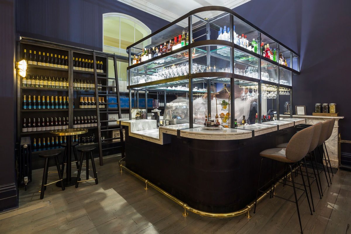 Барная стойка с рейками