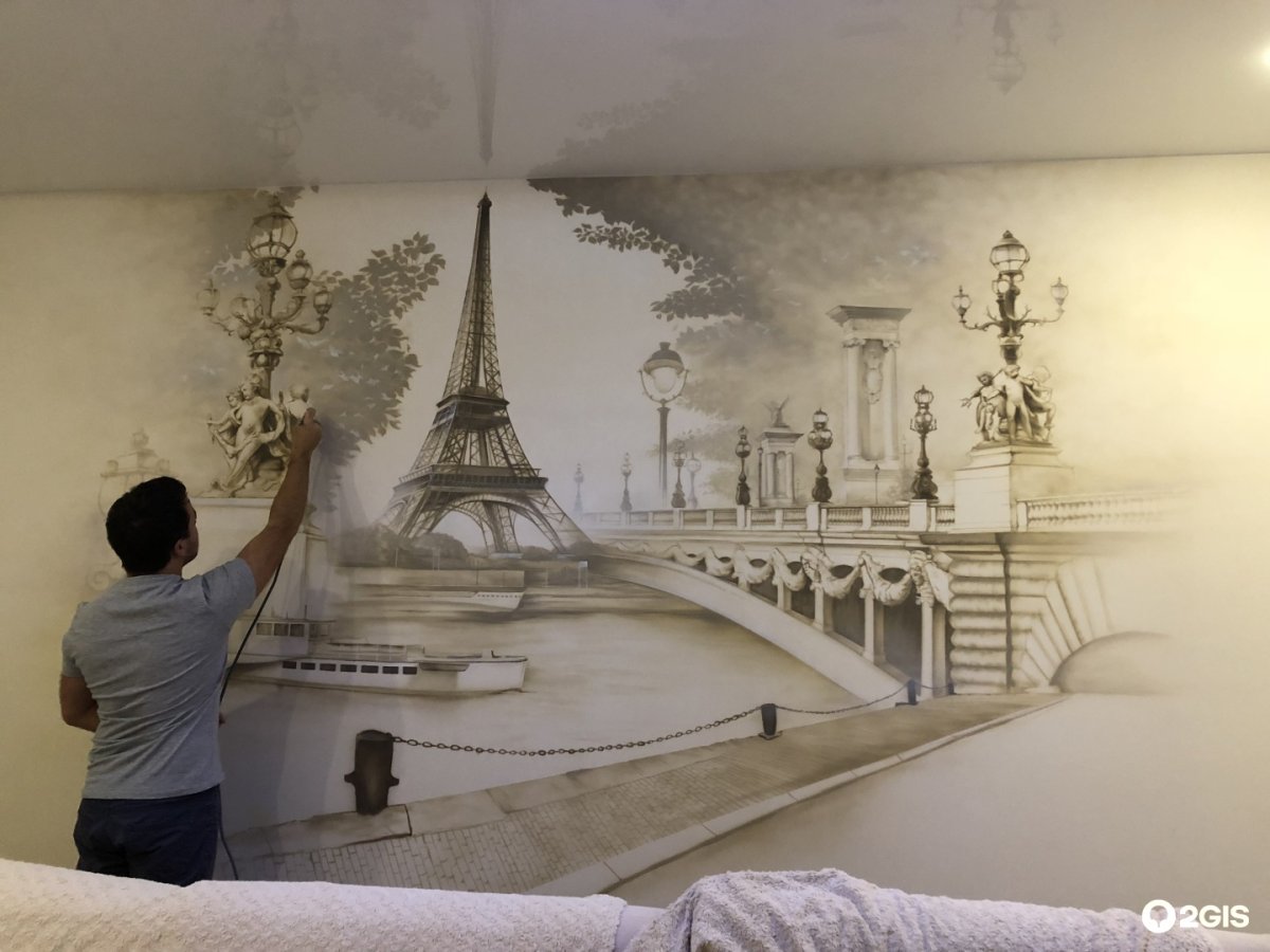 Роспись стен в спальне