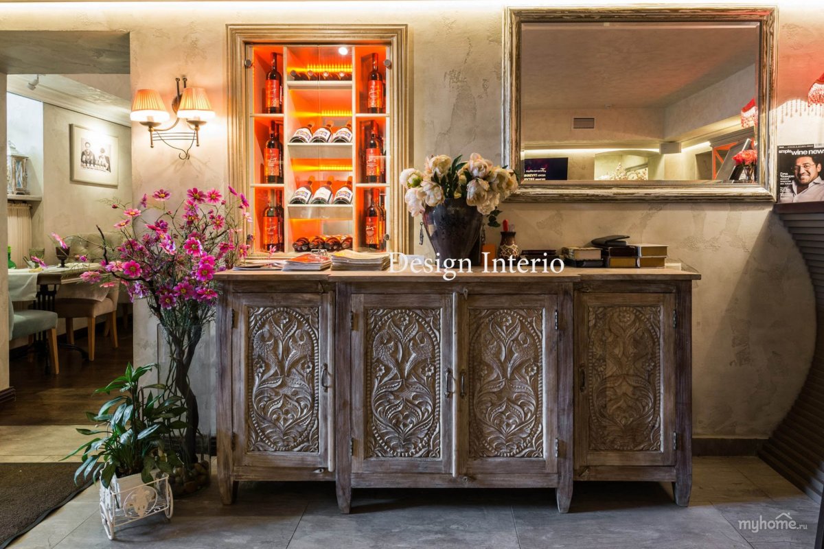 Барная стойка в ресторане