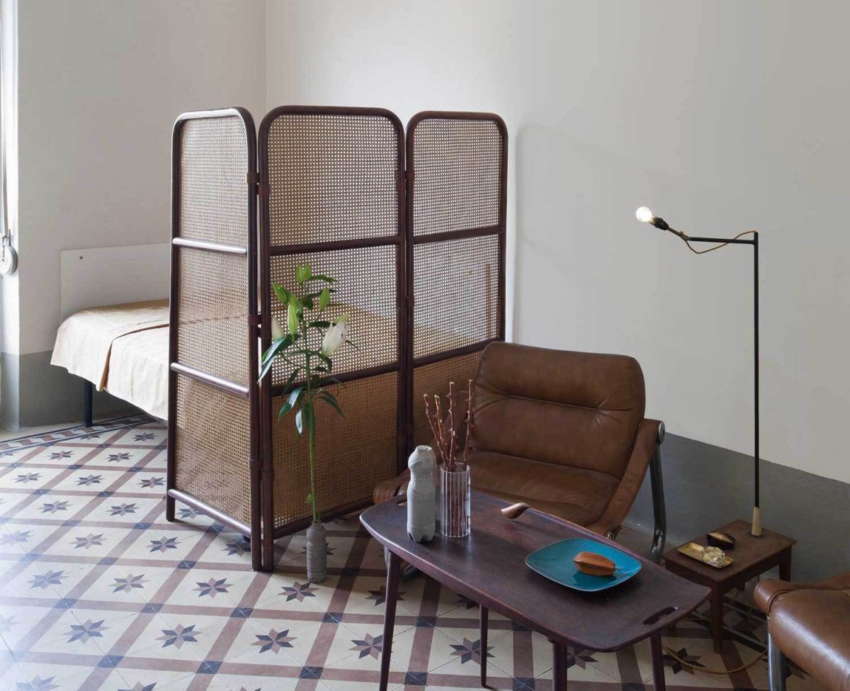 Деревянные жалюзи для зонирования комнаты