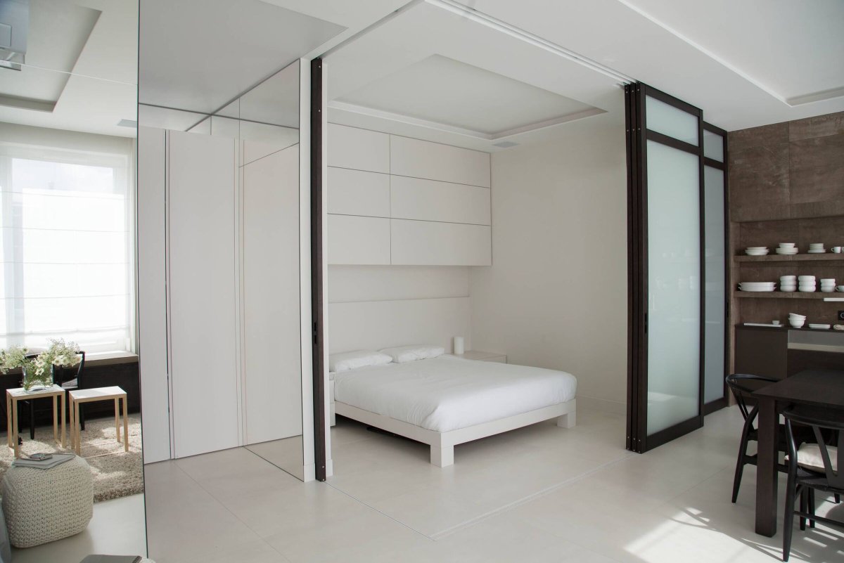 Дизайнерская перегородка в комнате