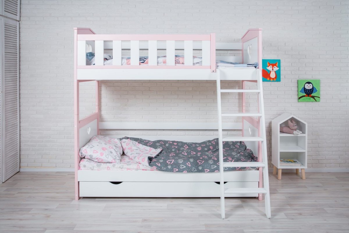 Кровать двухъярусная со шкафом в зади