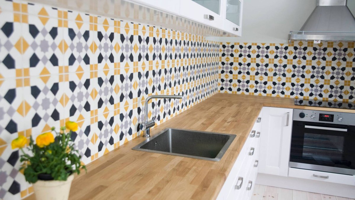 Фартук для кухни в классическом стиле