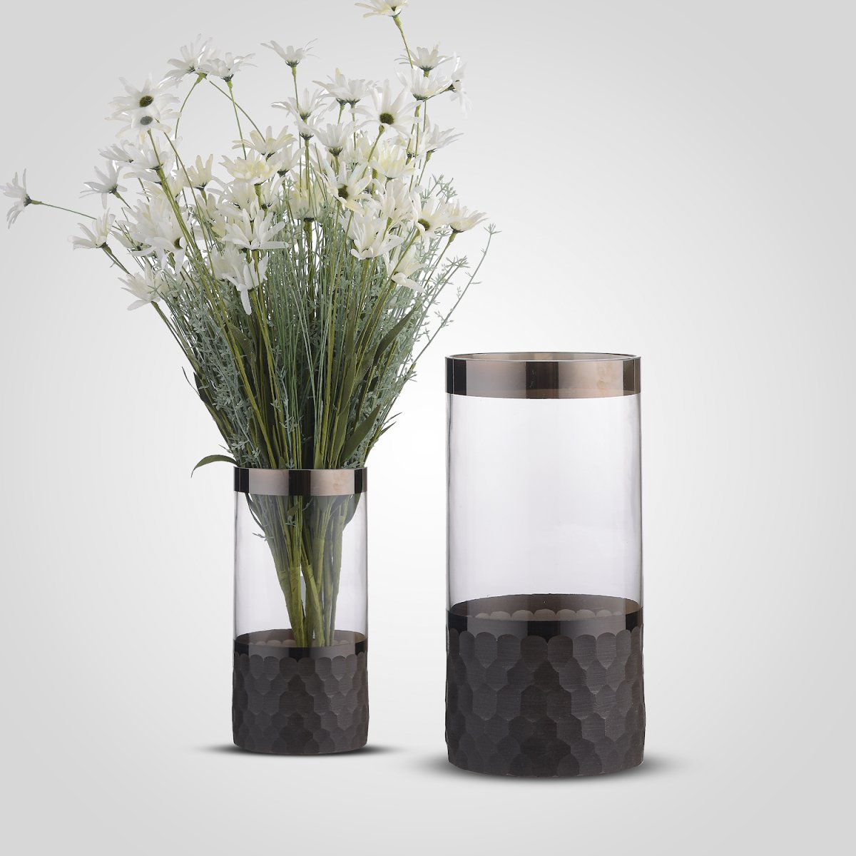 Стеклянные объемные вазы