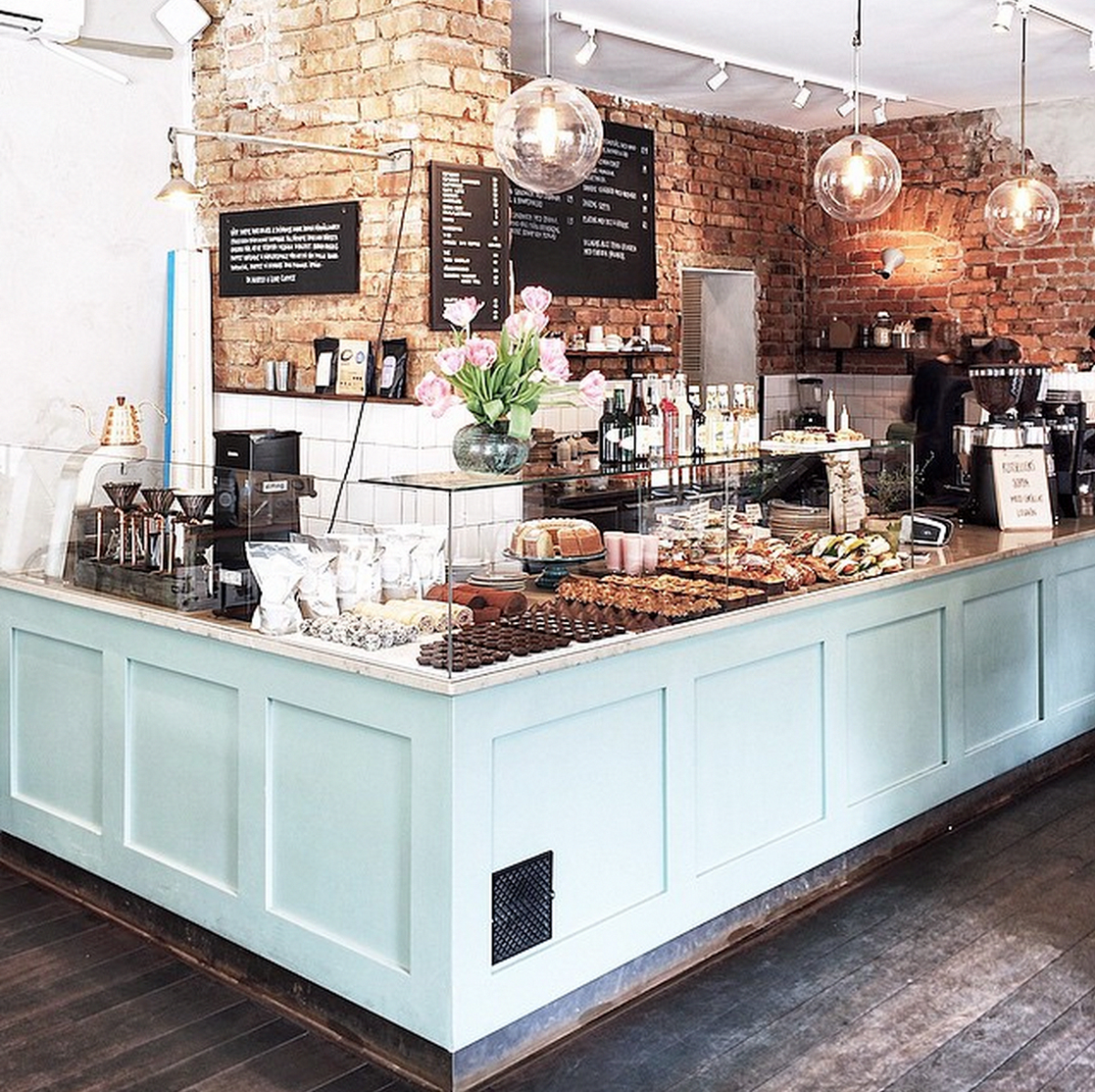 Кафе-кондитерская «Bakery Chicago Family»