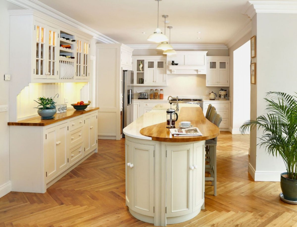 Полукруглая барная стойка