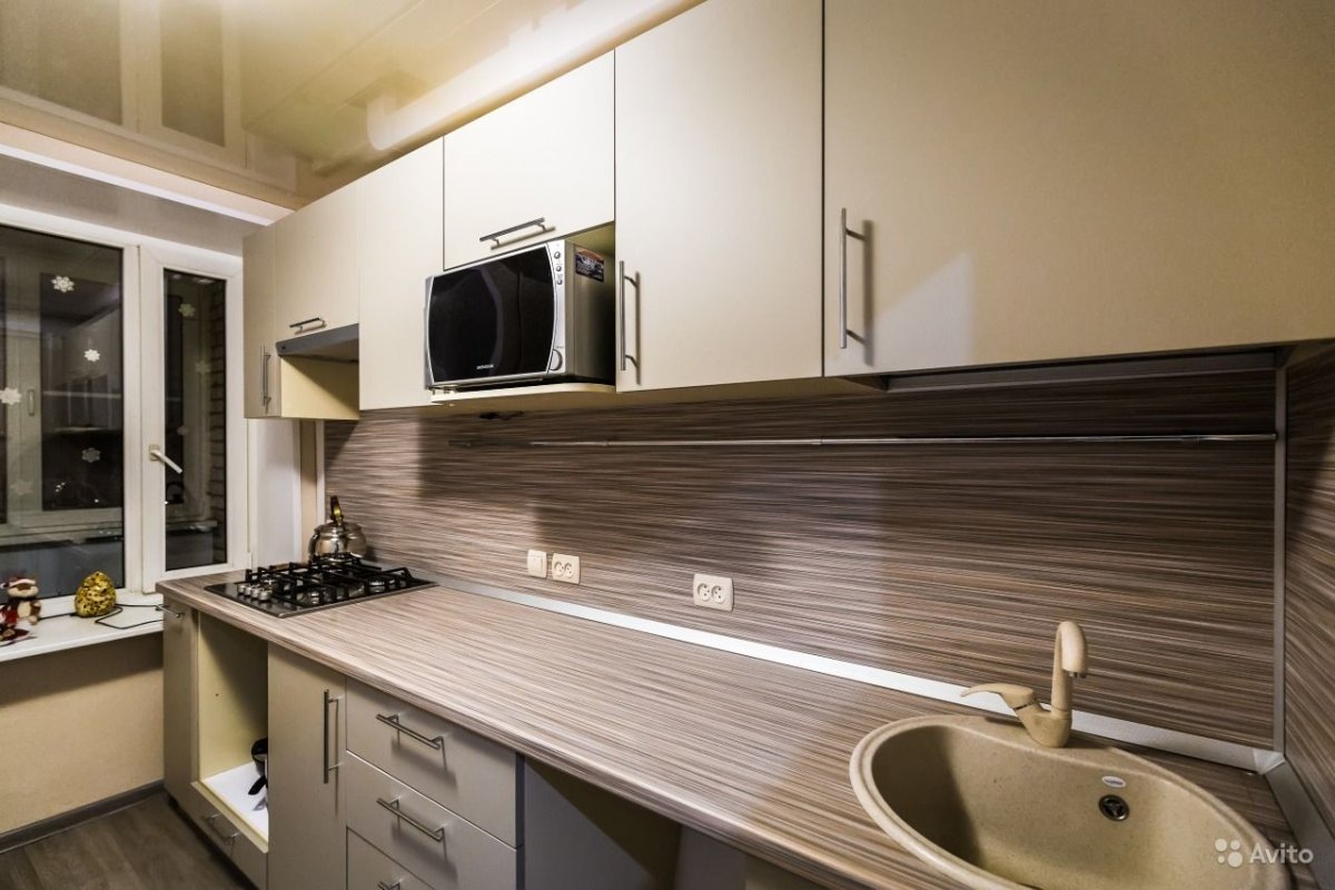 Кухня в бежевом стиле