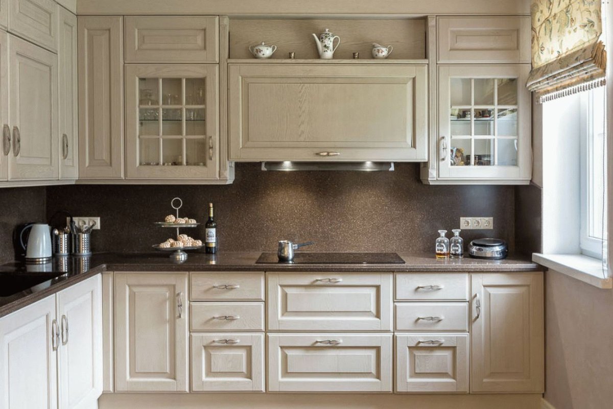 Кухонный гарнитур нюдовых оттенков