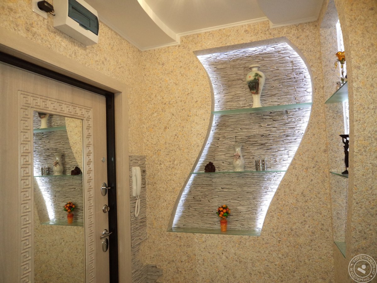 Полукруглая ниша в стене