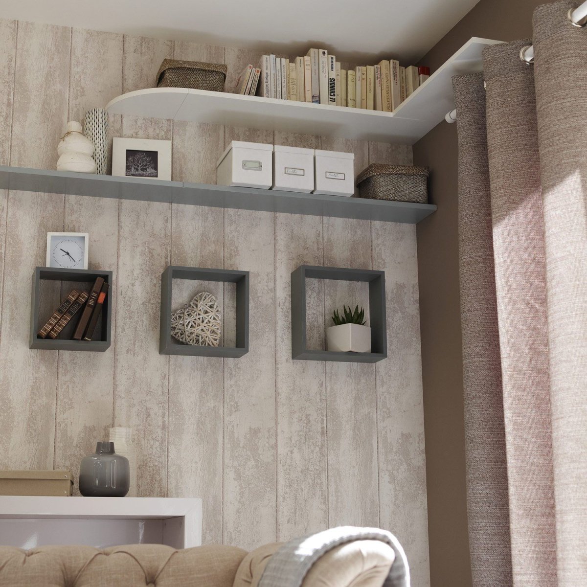 Квадратные полки на стенку