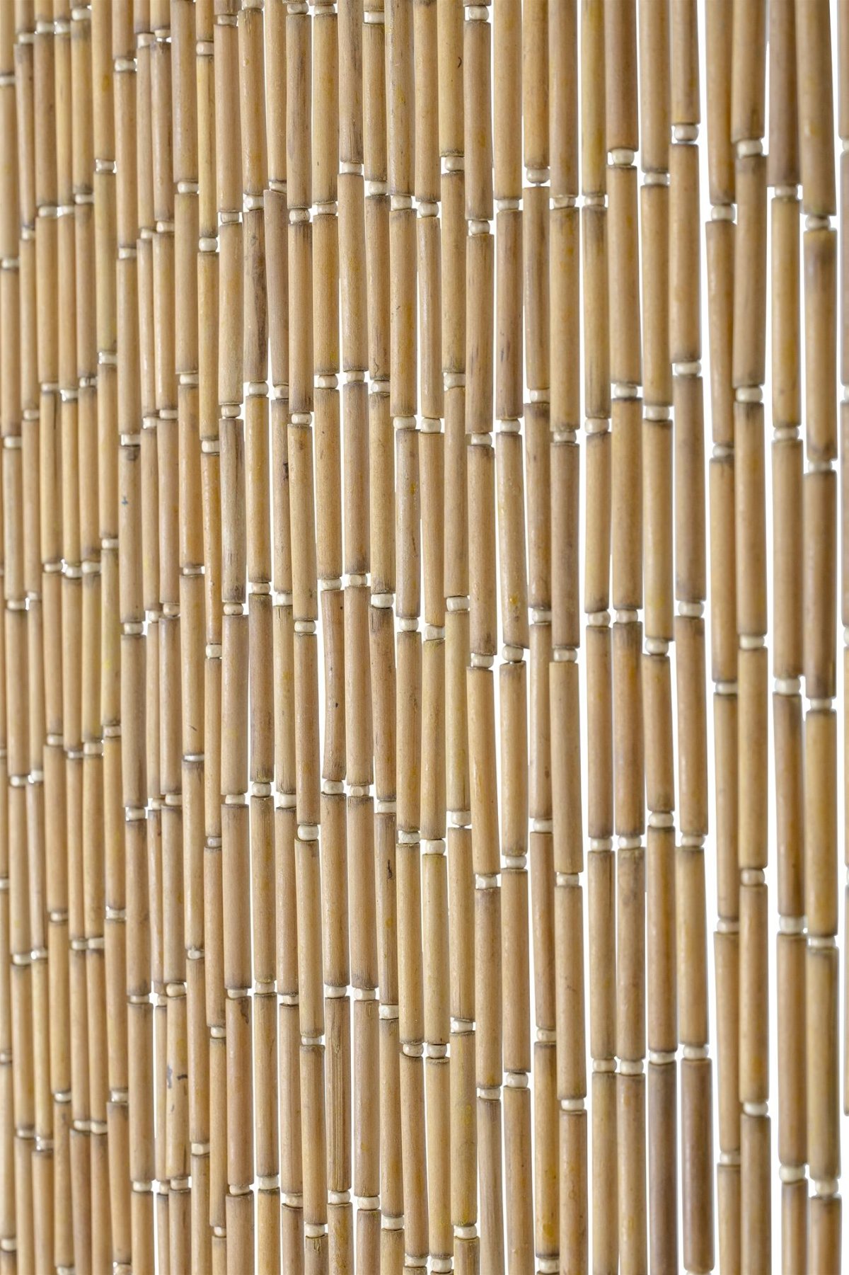 Штора бамбук на дверь рулонная