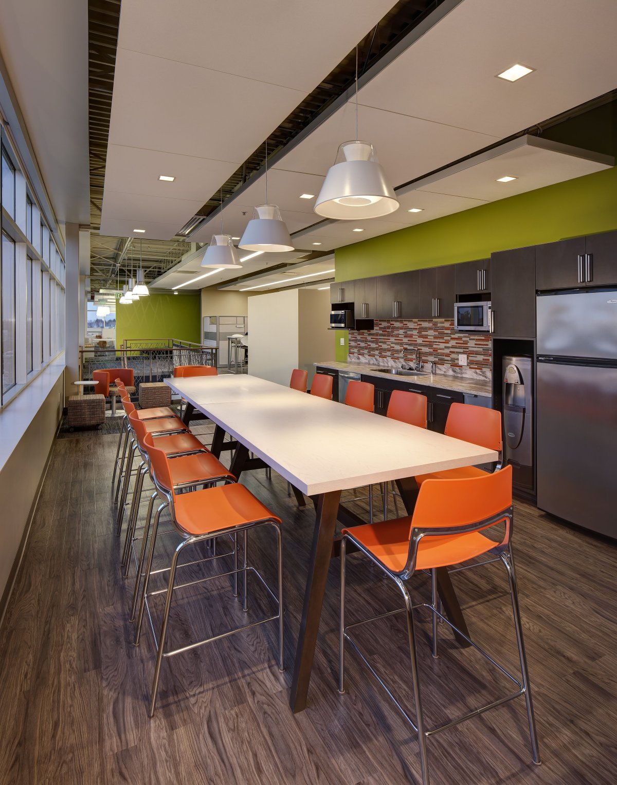 Кухня столовая в офисе