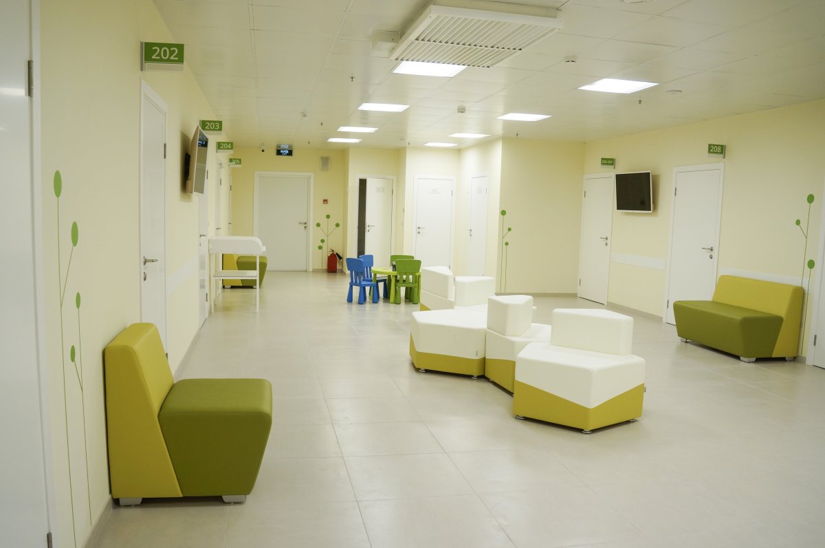 Интерьер холла клиники