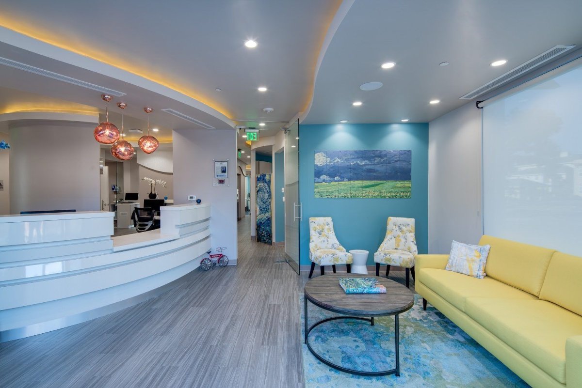 Ресепшен в частной клинике