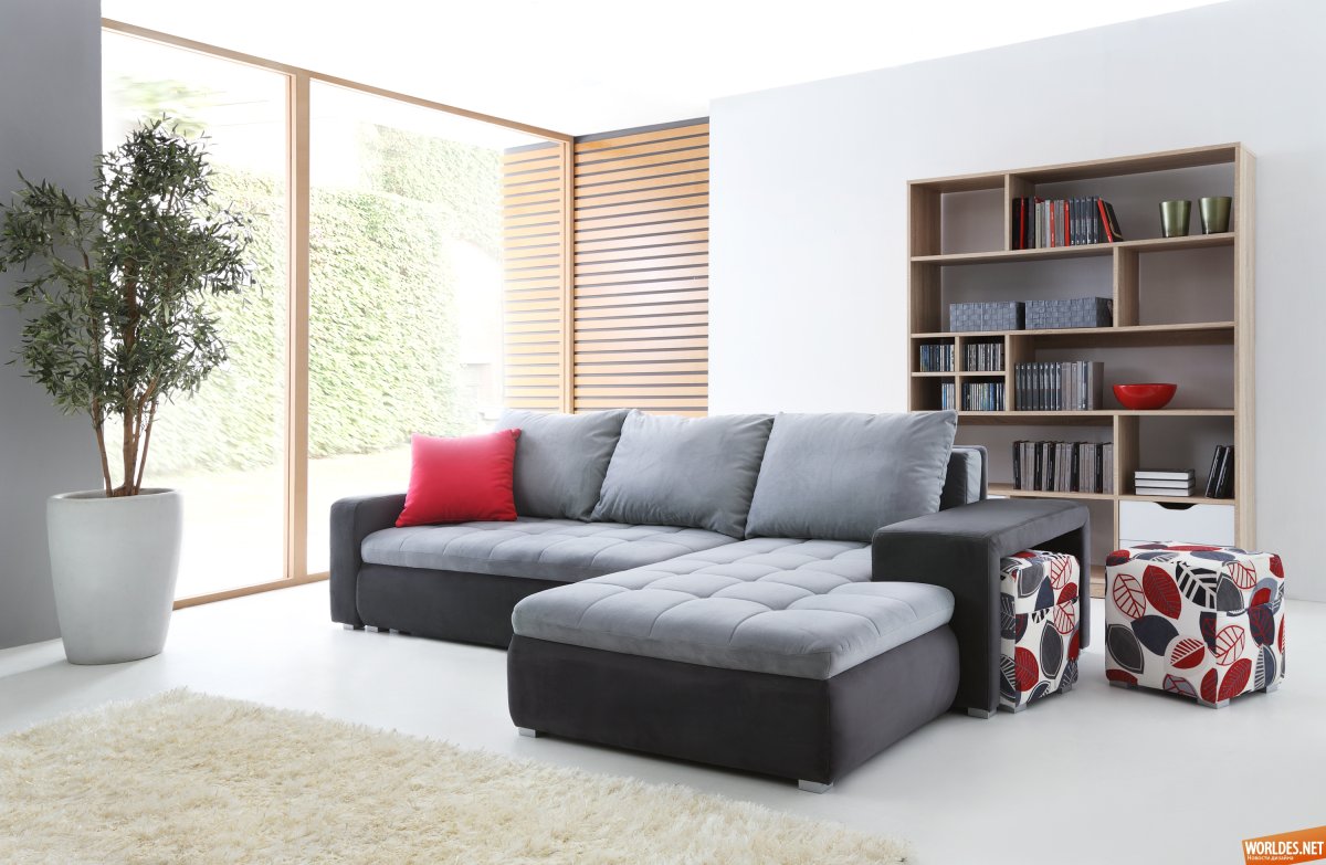 Красивый красный диван