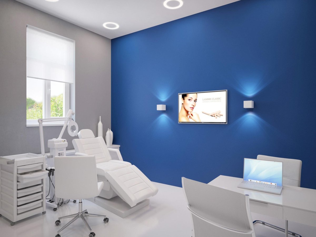 Кабинет косметолога в бело голубых тонах