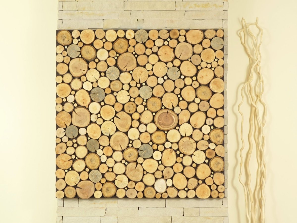 Панно из спилов дерева