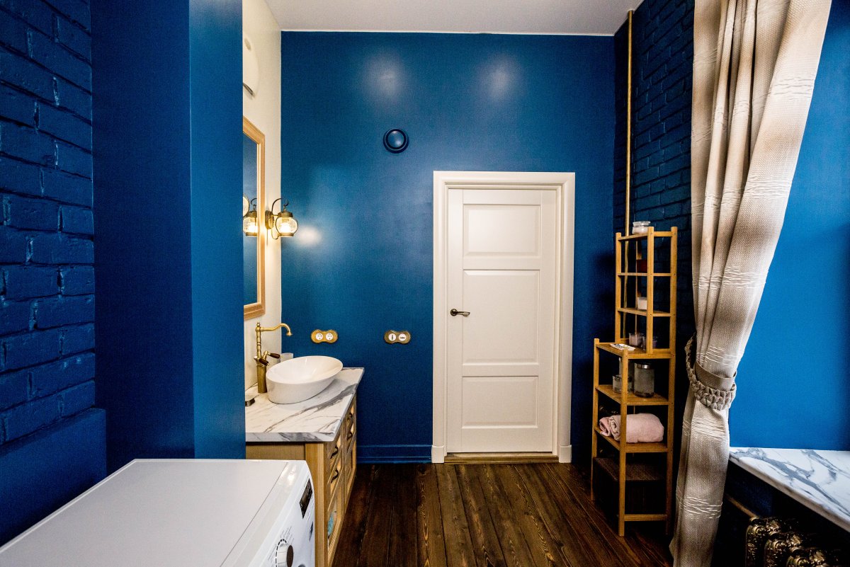 Глянцевая краска в интерьере