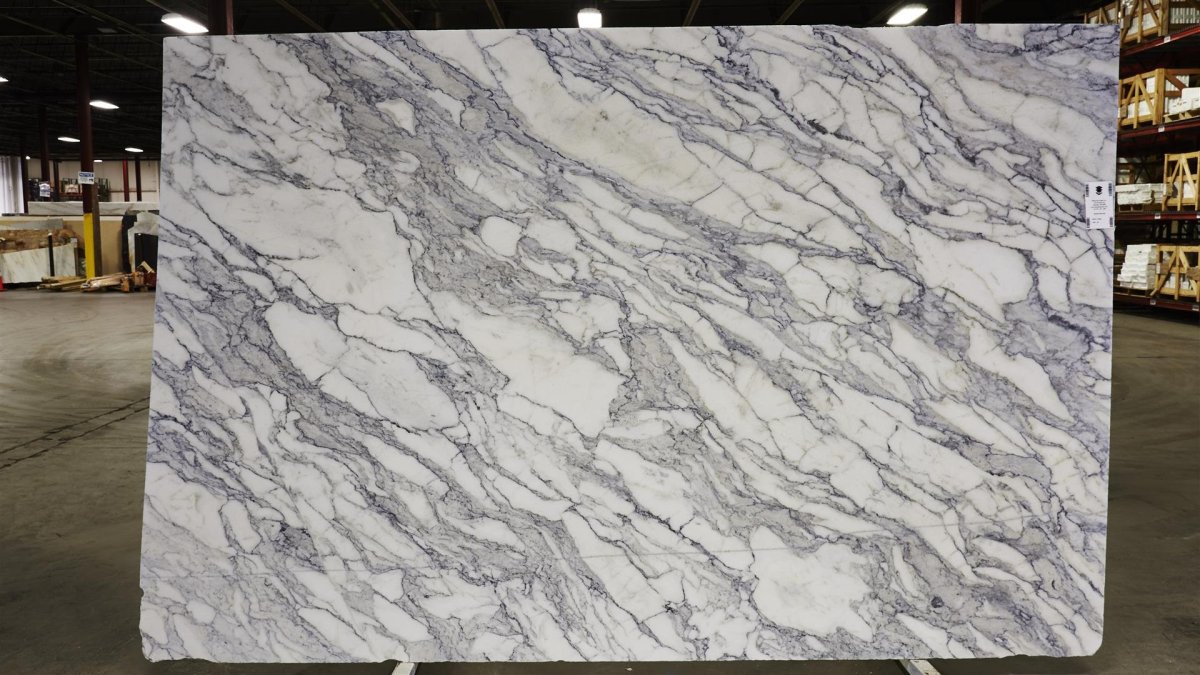 Black Tempest гранит