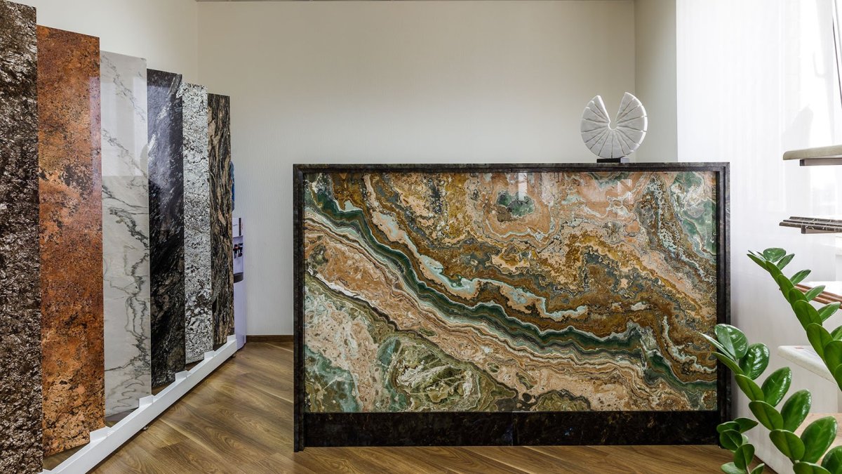 Слэбы камня Оникс в интерьере