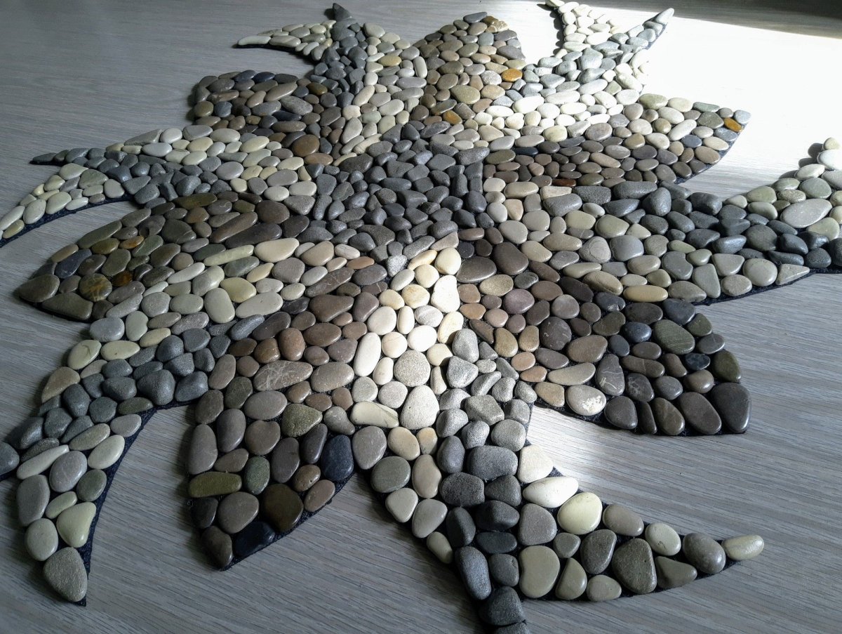 Панно из камешков