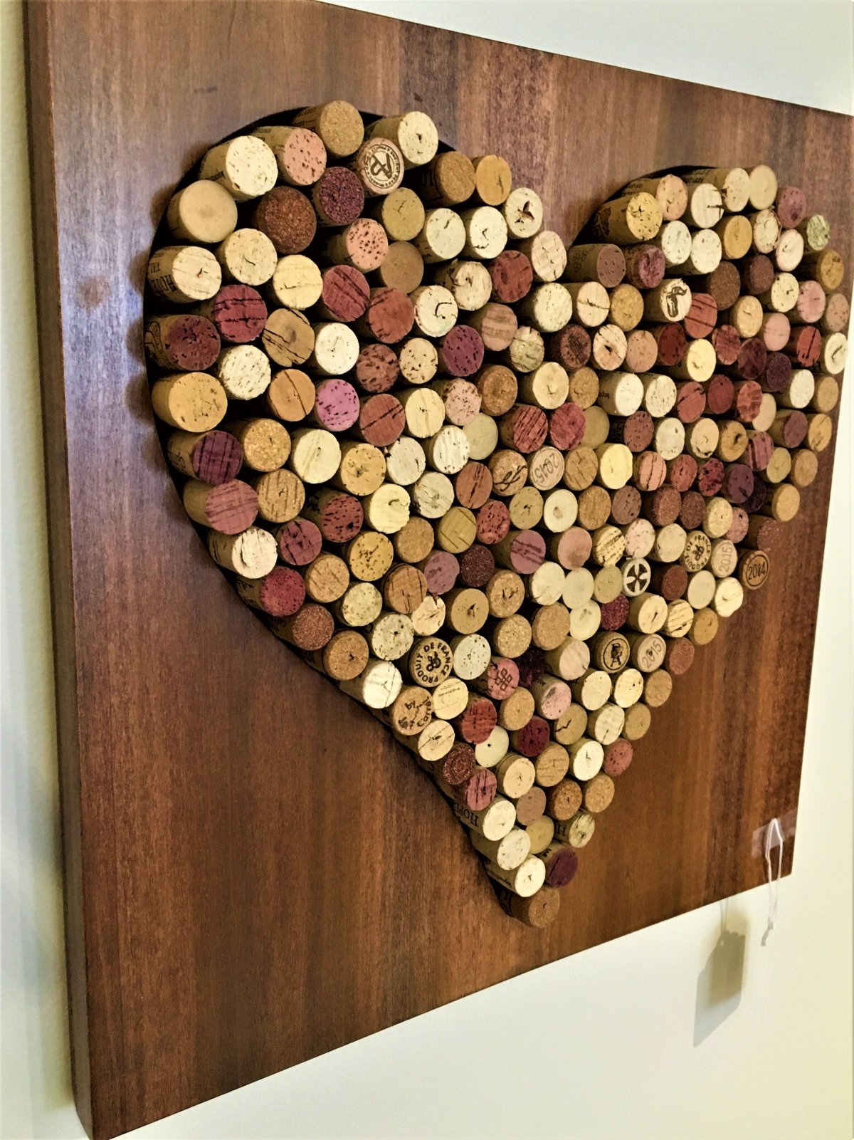 Декор из пробок от шампанского
