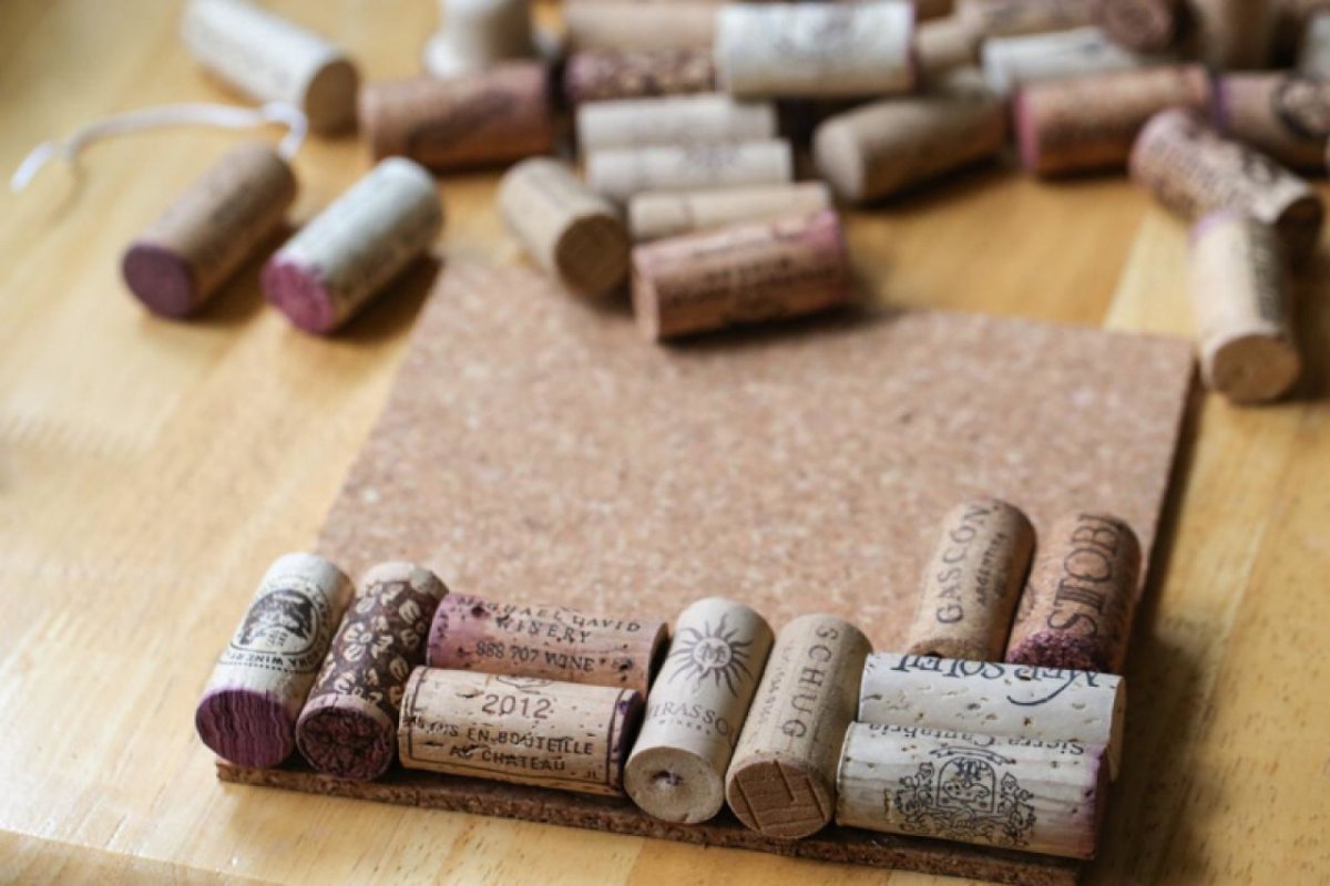 Фигурки из пробок от вина