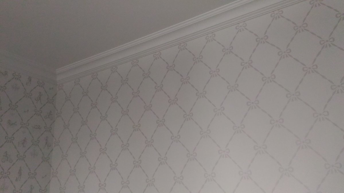 Декорирование обойных стыков