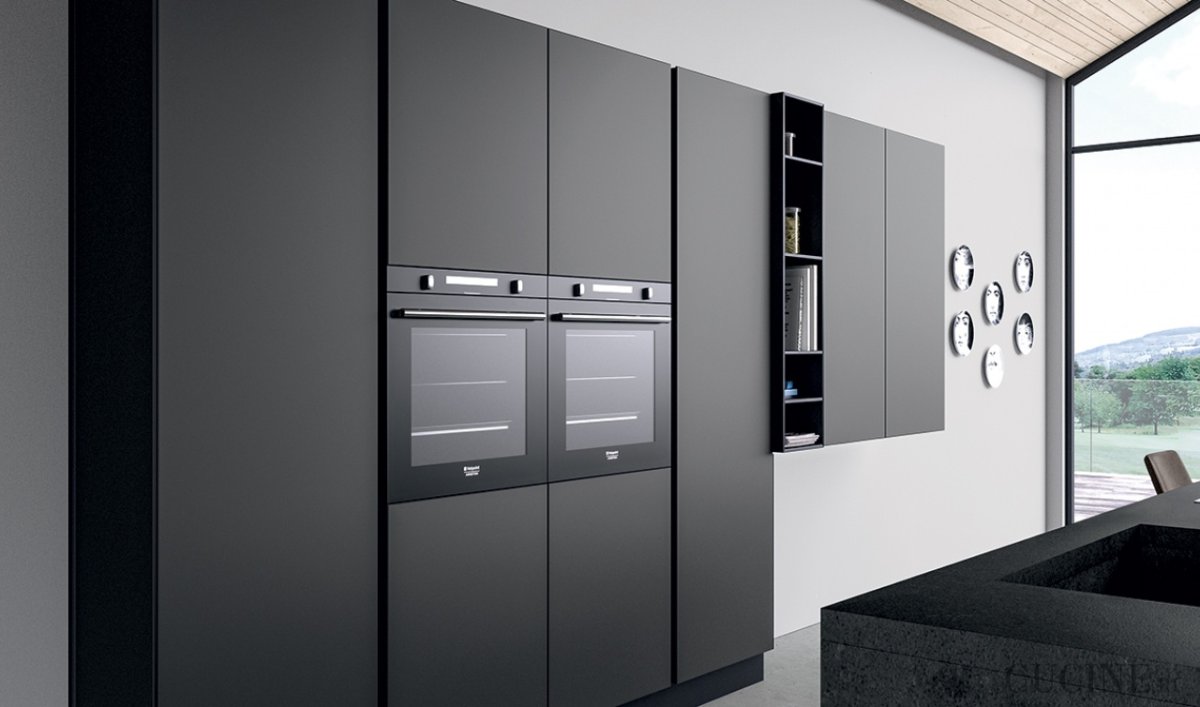 Черно синяя кухня