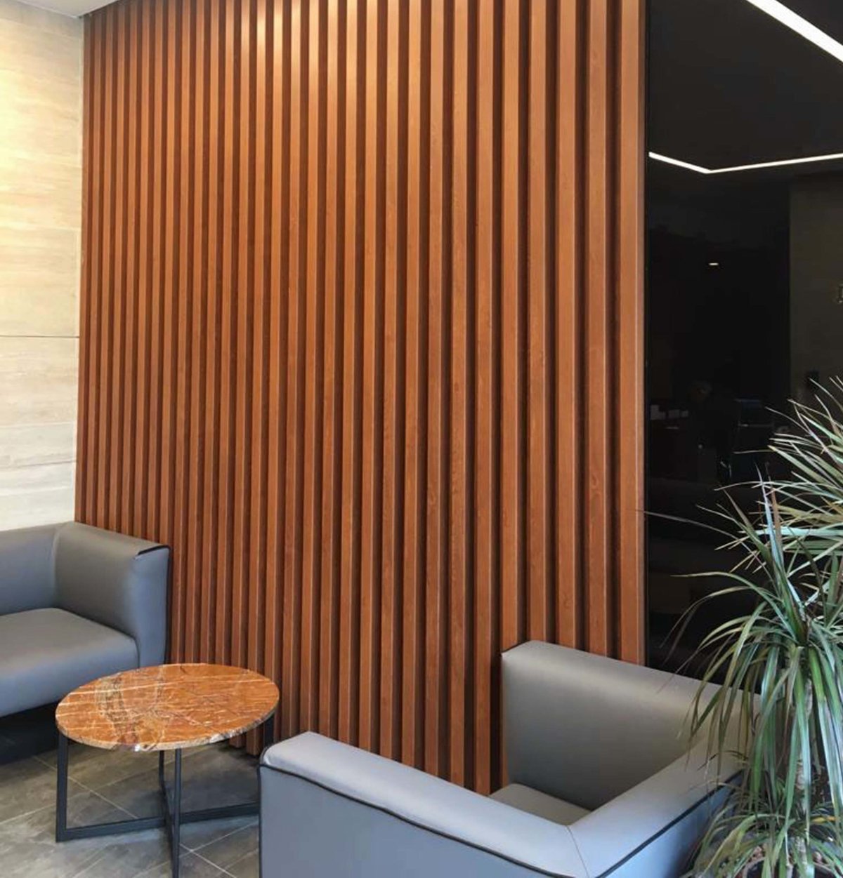 Кубообразный реечный фасад