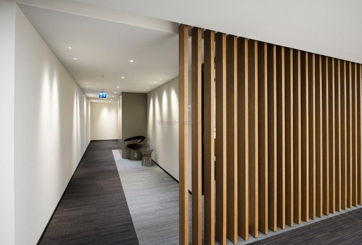 Отделка деревянными рейками