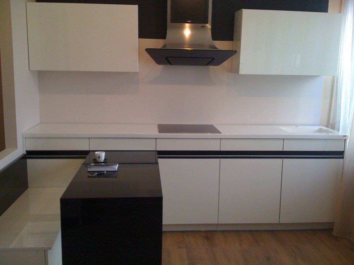 Передвижная столешница на кухне