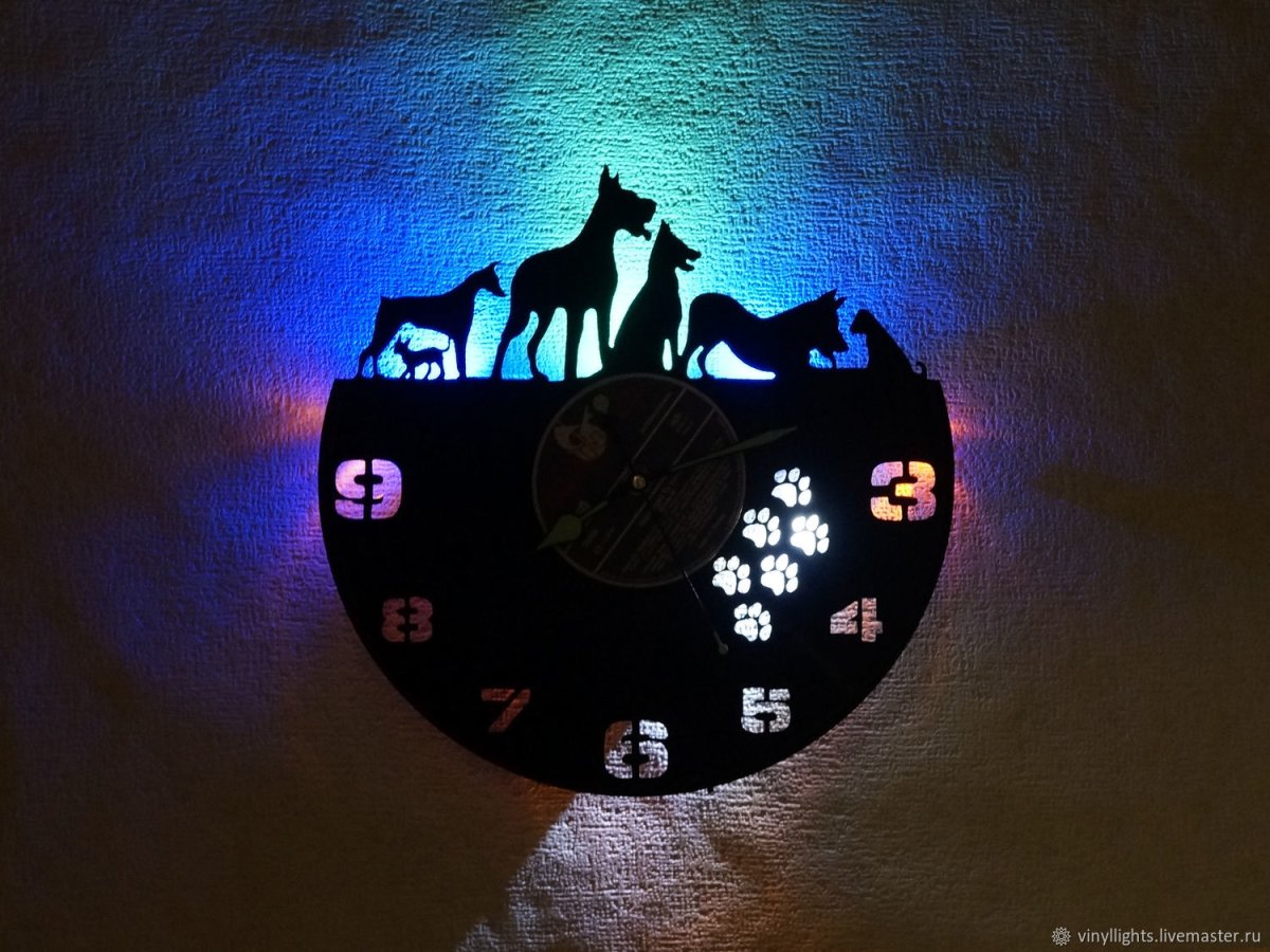 Виниловые часы с подсветкой