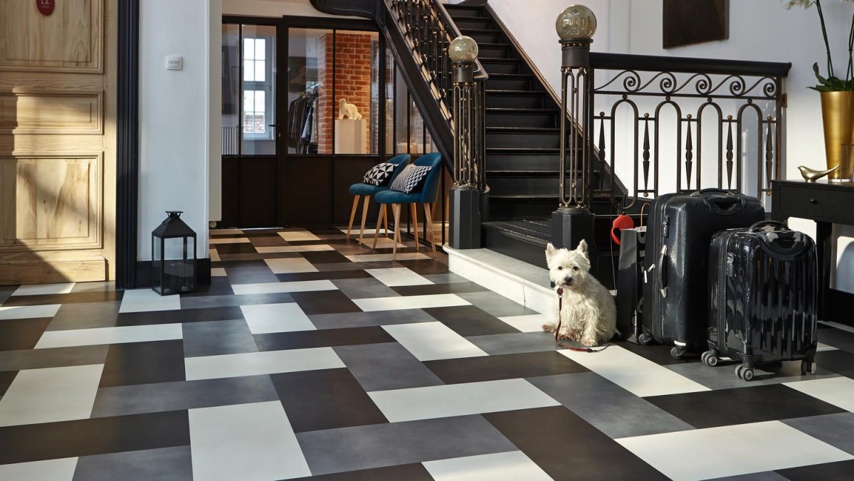 Линолеум Таркетт шахматная доска