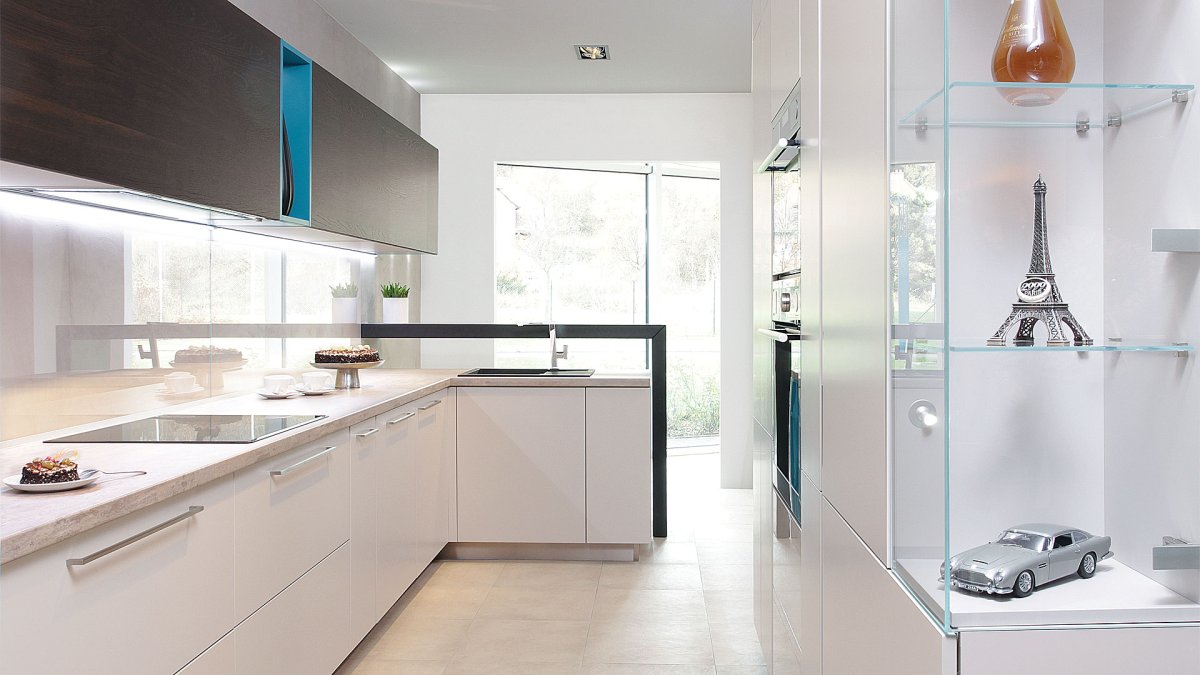 Полочки на кухонном фартуке