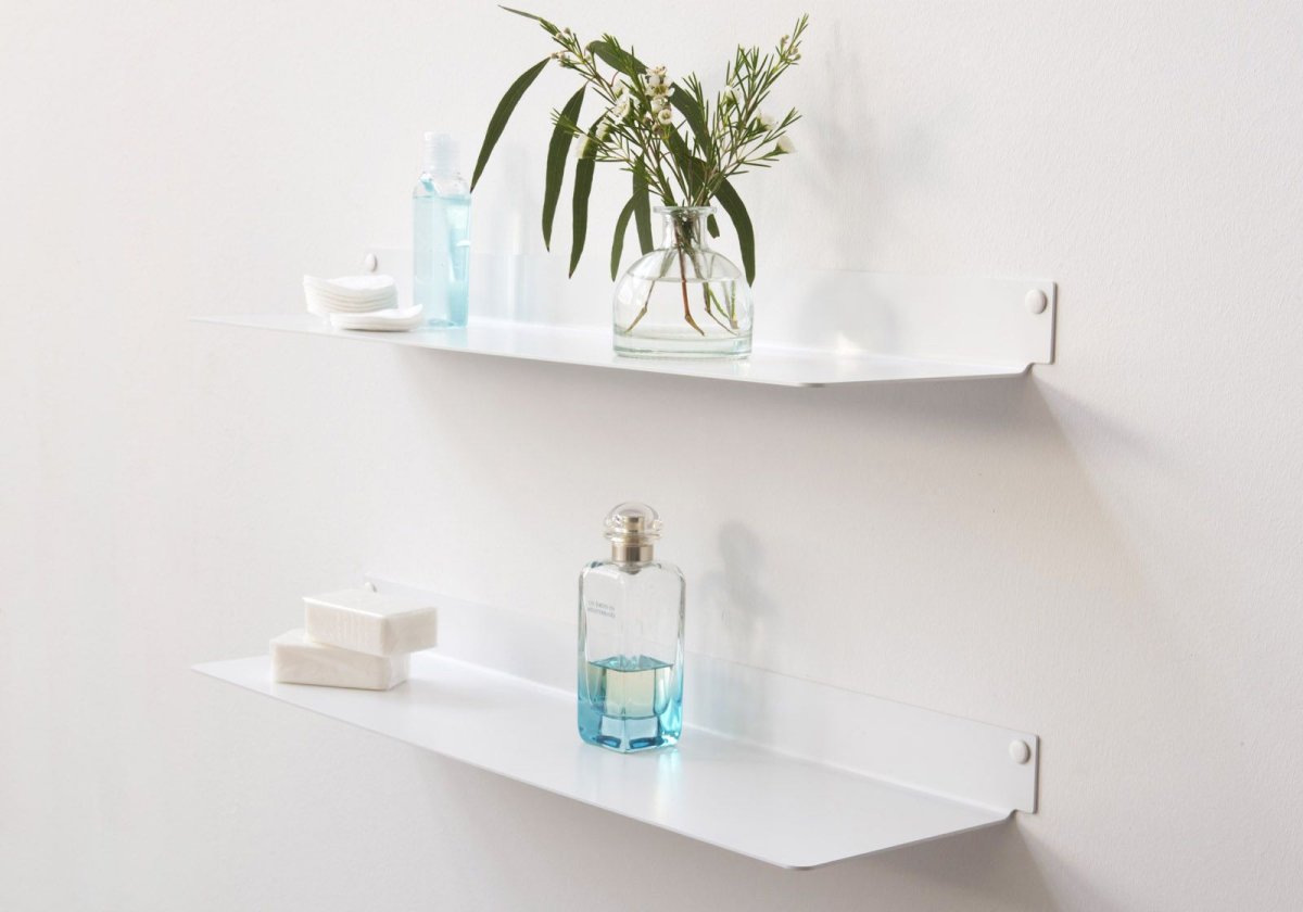 Стеклянная полка на стену в комнату