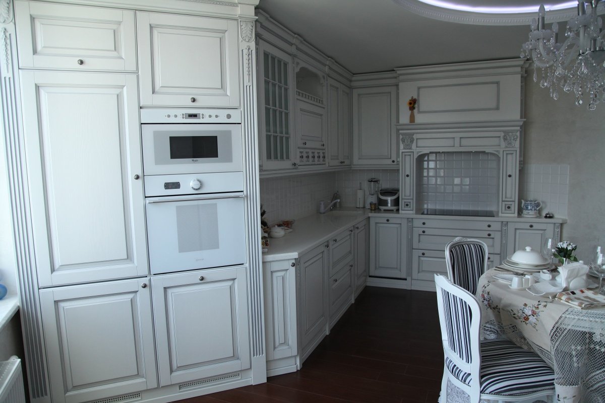 Кухня Мария Неоклассика с патиной