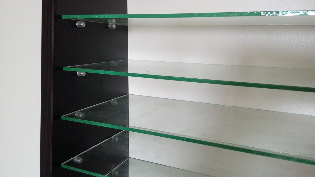 Полки с подсветкой