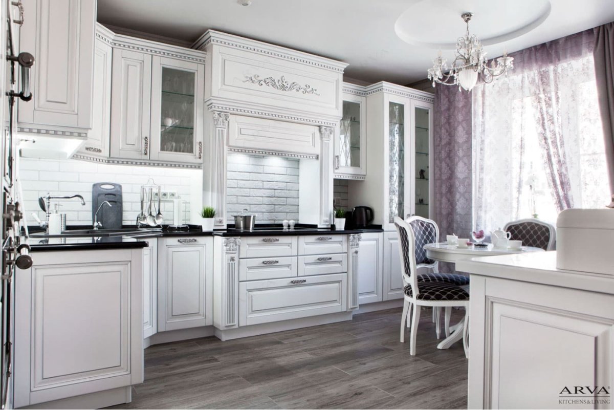 Кухня с патиной серебро Неоклассика