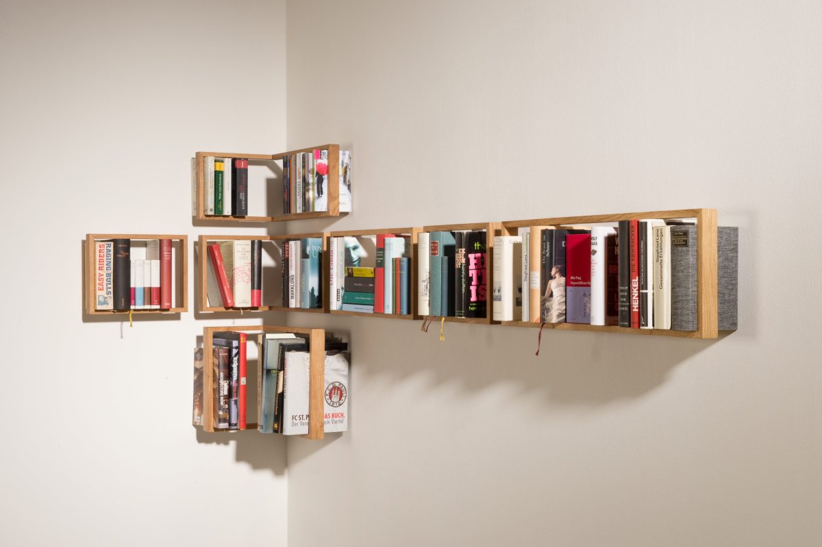 Книжная полка в угол