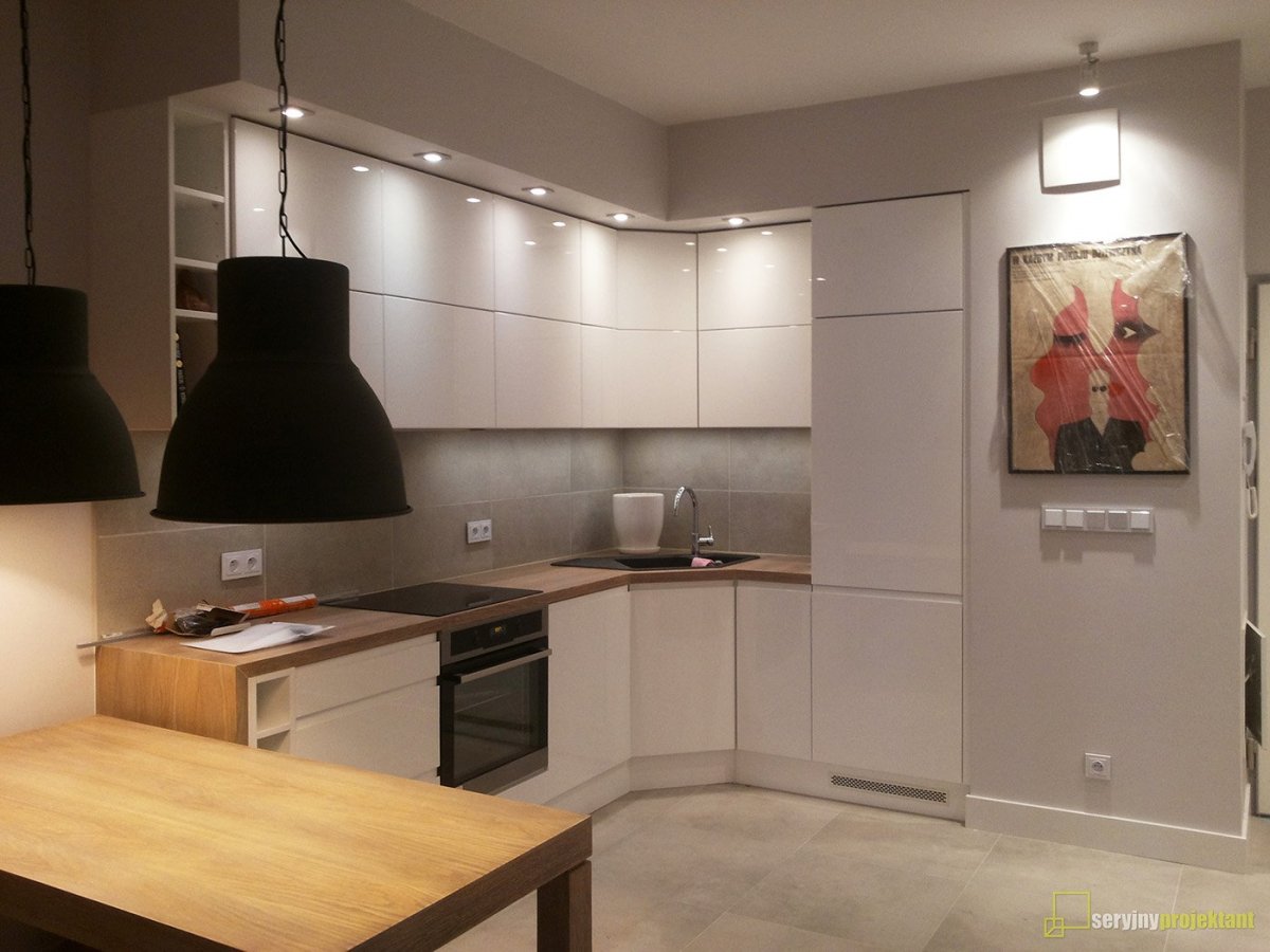 Кухня короб над шкафами