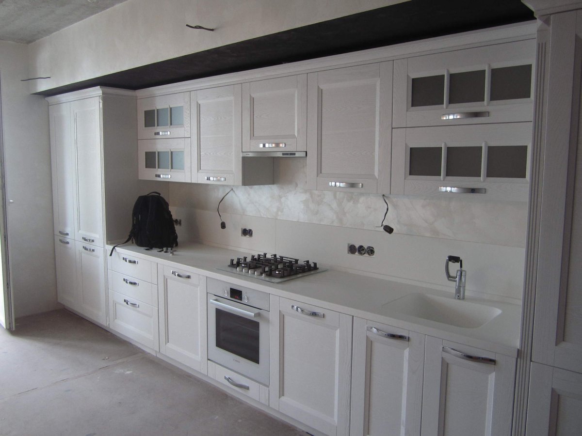 Гипсокартонные потолки на кухне