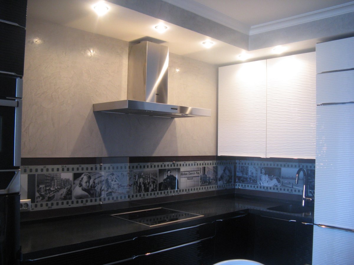 Короб на потолке на кухне