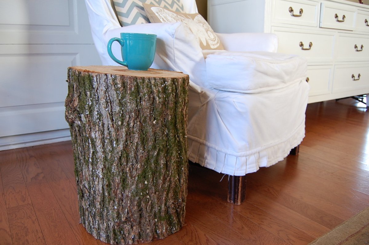 Тумбочка из пенька